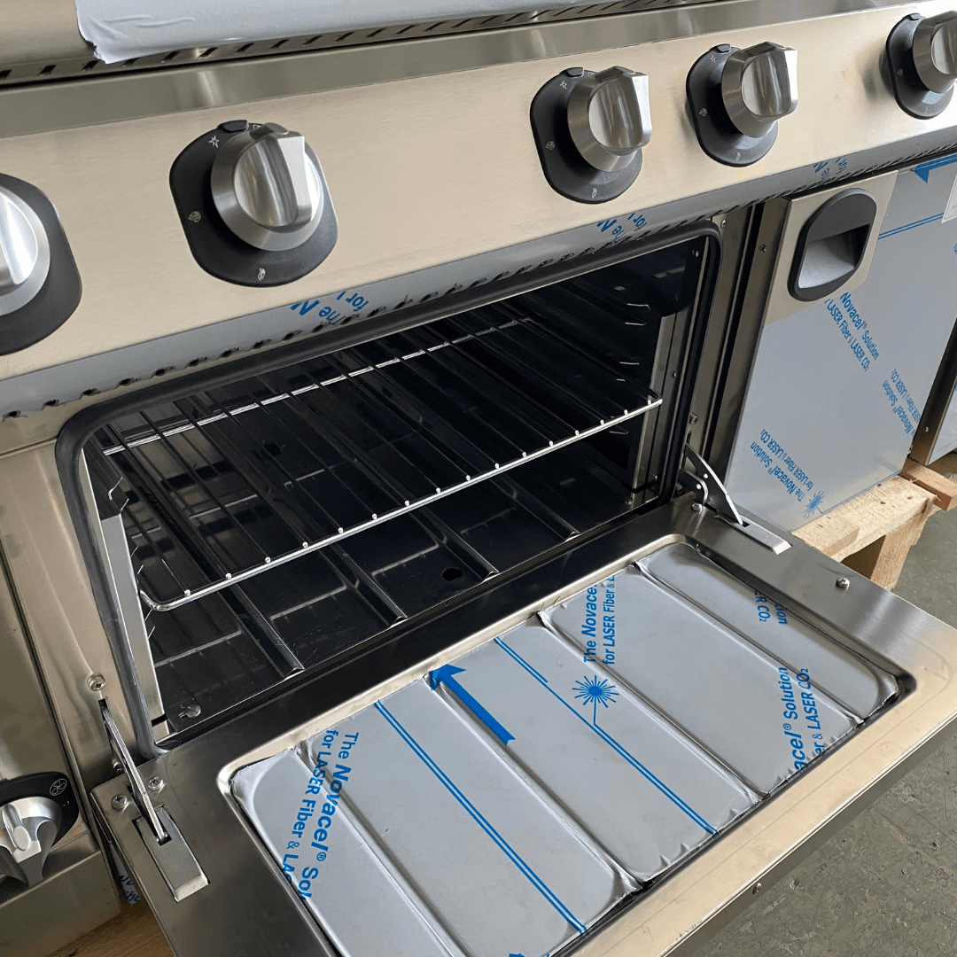 Cucina 6 Fuochi con Forno Maxi – A Gas – Lunghezza 1200 mm – Serie 700