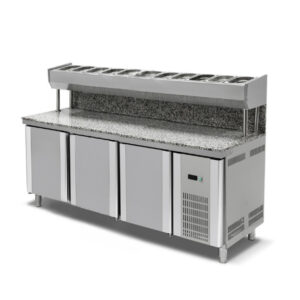 Banco refrigerato per pizza – 0/+5 ºC – piano in granito – 3 porte – con porta bacinelle – 2000 x 800 x 850/1350 mm